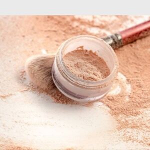 4pc Benefit/Farmasi bundle NEW